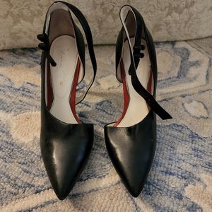 Kenneth Cole pumps